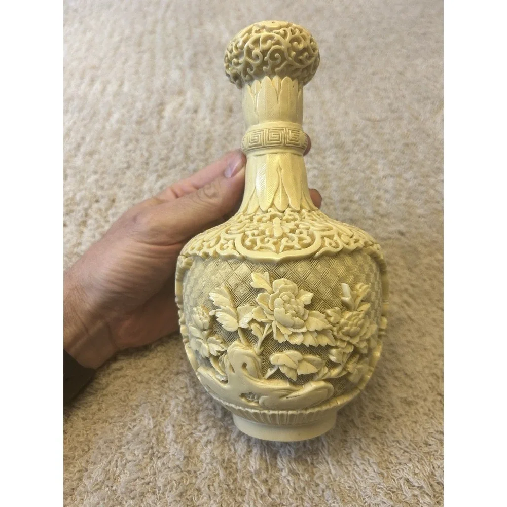 Vintage Cinnabar Hand Carved 9